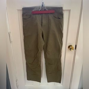 Kuhl Revolvr Men’s hiking pants 34x30 driftwood